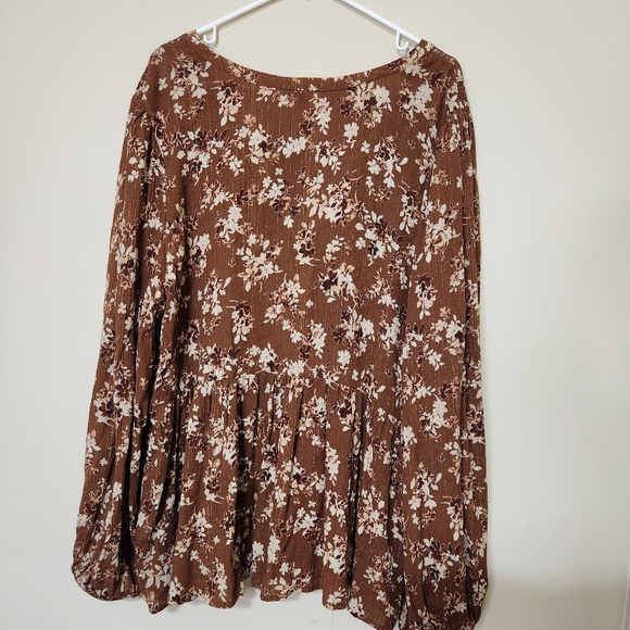 TORRID blouse - Picture 4 of 9